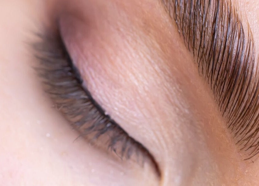 Close-up of beautifully sculpted eyebrow at Eléve Style Lash Brow Nail Bar/R-lashes, Covina, California, US.