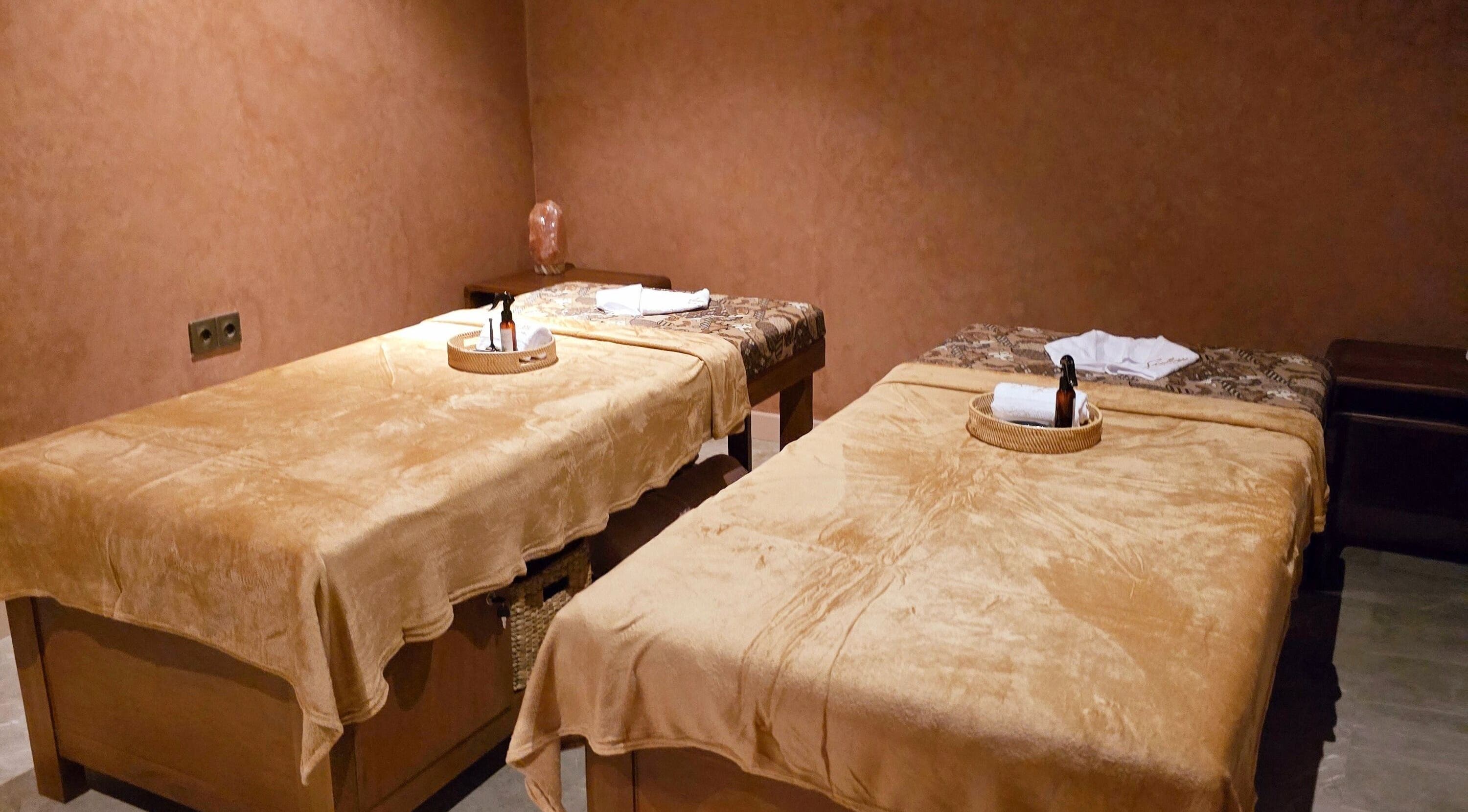 Relaxing massage room at Sanje Wellness Pondok Indah, Daerah Khusus Ibukota Jakarta, Daerah Khusus Ibukota Jakarta, ID.