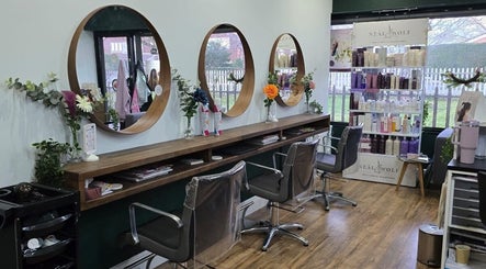 Gambar Hair by Katie Taylor 2