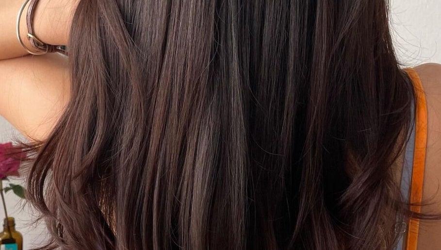 صورة Yves Hairstylist 1