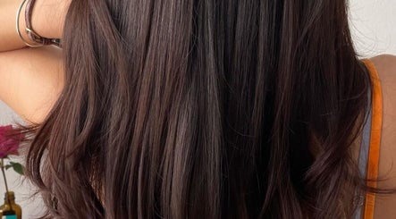 Yves Hairstylist