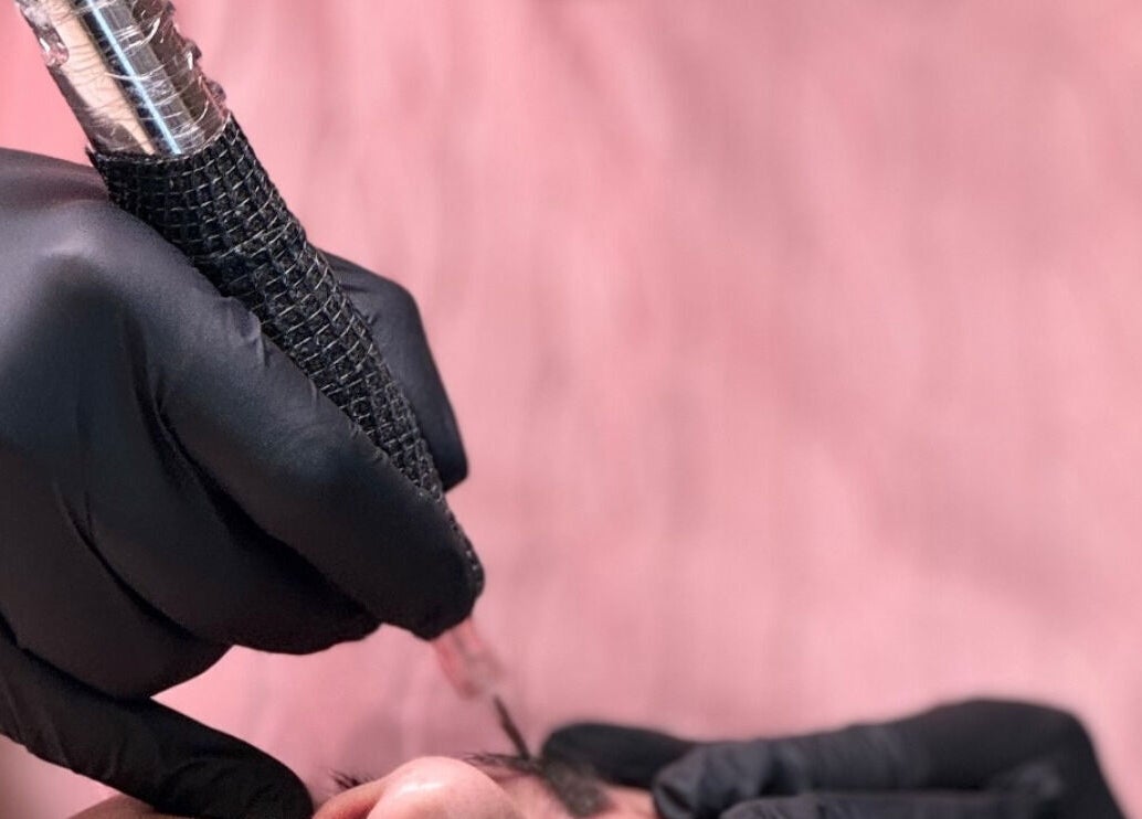 Presis mikropigmentering ved Beauty By Simanaviciene, Hobøl, Østfold, NO.