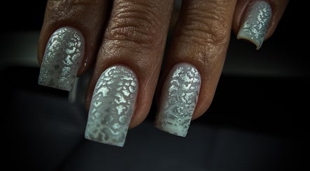 Ivon_manicurist, bilde 2