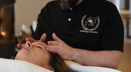 Les Massages De Bacchus image 3