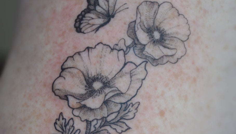 Sacred Sister Tattoo obrázek 1