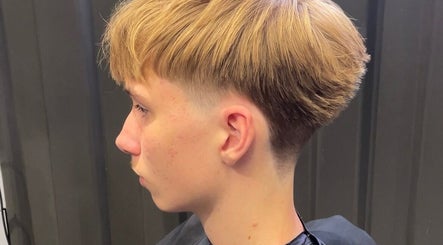 Kevs Barber Studio – kuva 3