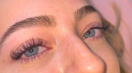 Lilyvioletlashes image 3