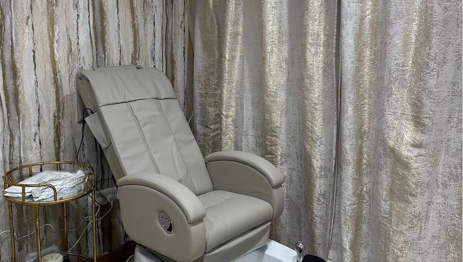 Zen Den Mobile Spa image 1