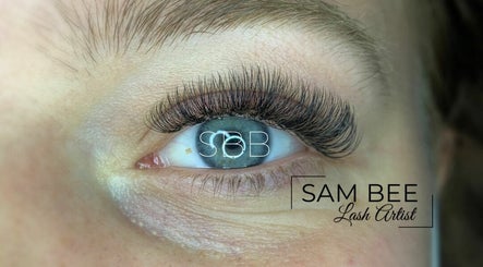 SAM BEE | Beauty Bar image 3