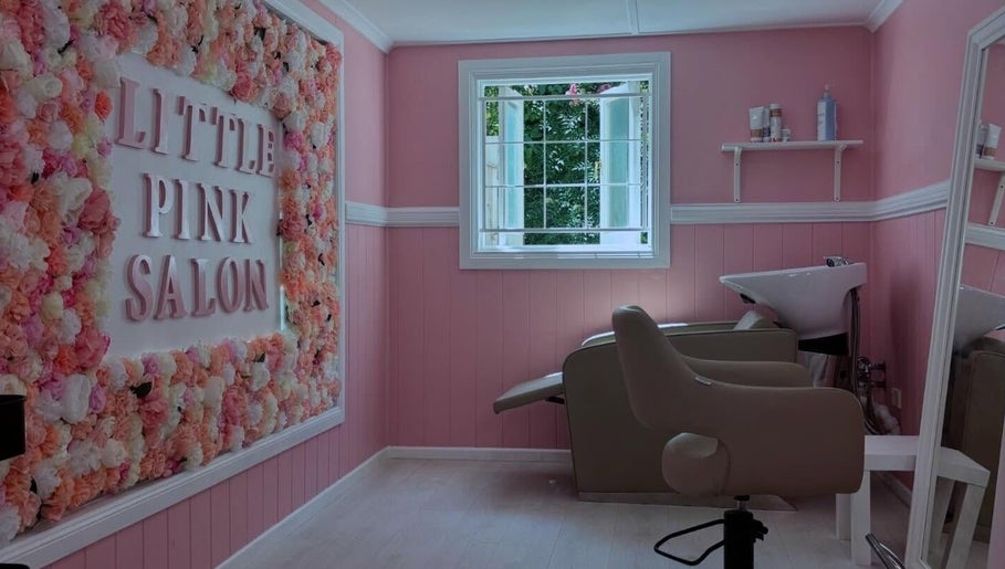 Little Pink Salon slika 1