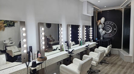 Annie's The Salon imagem 3
