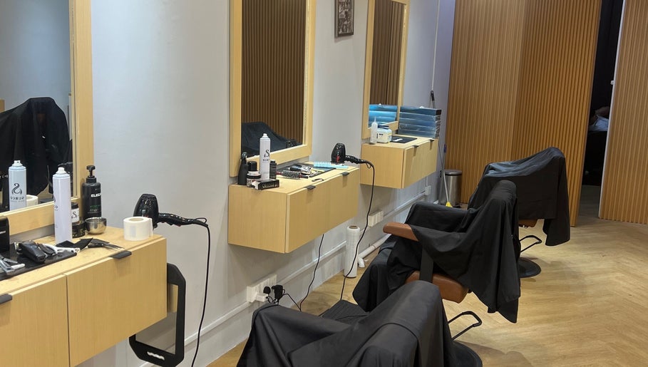 Royal Touch Barbershop – obraz 1