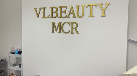 V Lbeauty Mcr