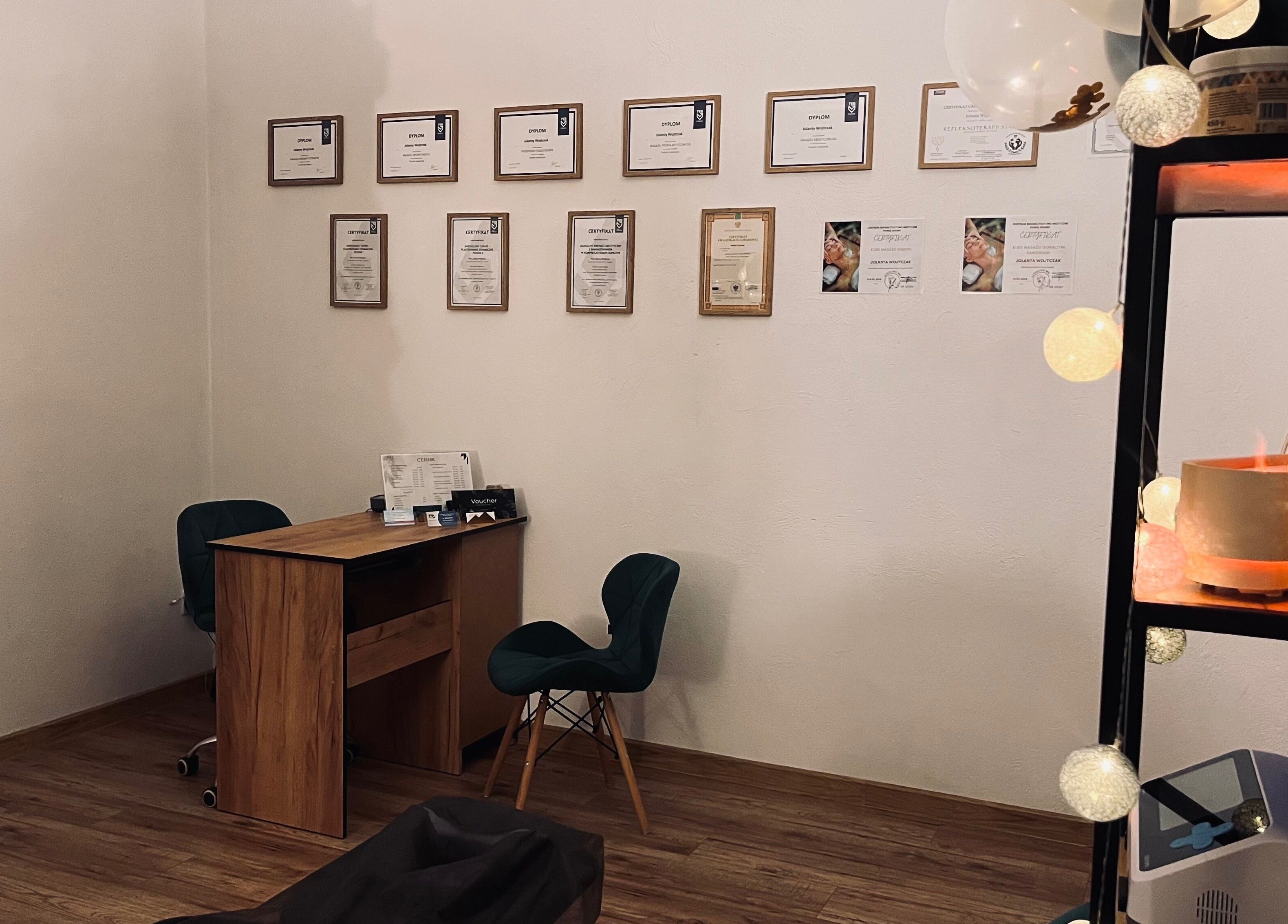 Przytulne biuro Strefa Zdrowia Gabinet Masażu Jolanta Wojtczak w Krzywiniu, Województwo Wielkopolskie, PL.