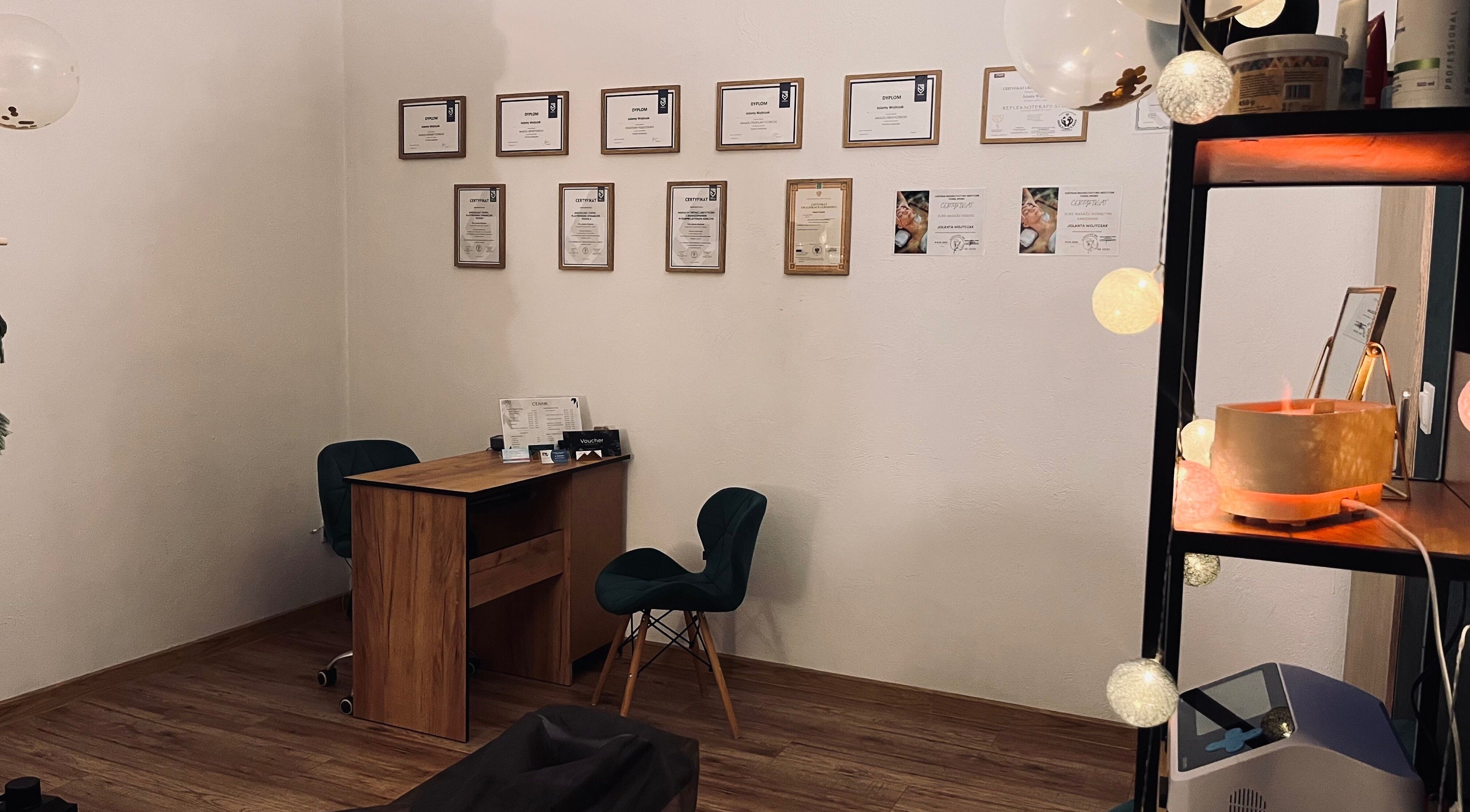 Przytulne biuro Strefa Zdrowia Gabinet Masażu Jolanta Wojtczak w Krzywiniu, Województwo Wielkopolskie, PL.