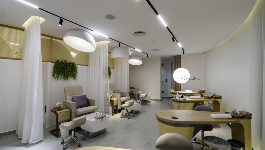 รูป Moon and Me Salon 1