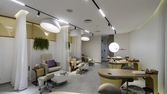 Moon and Me Salon