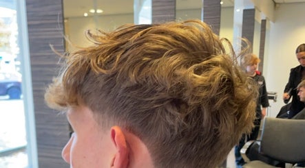 Sam De Barber