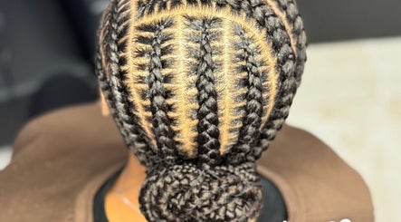 Aniksbeautyglam image 2