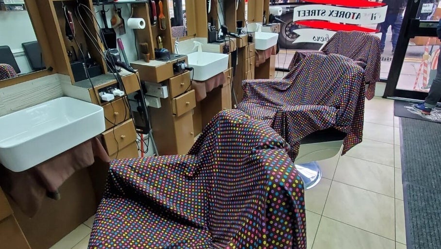 The Greatorex Street Barbers imagem 1
