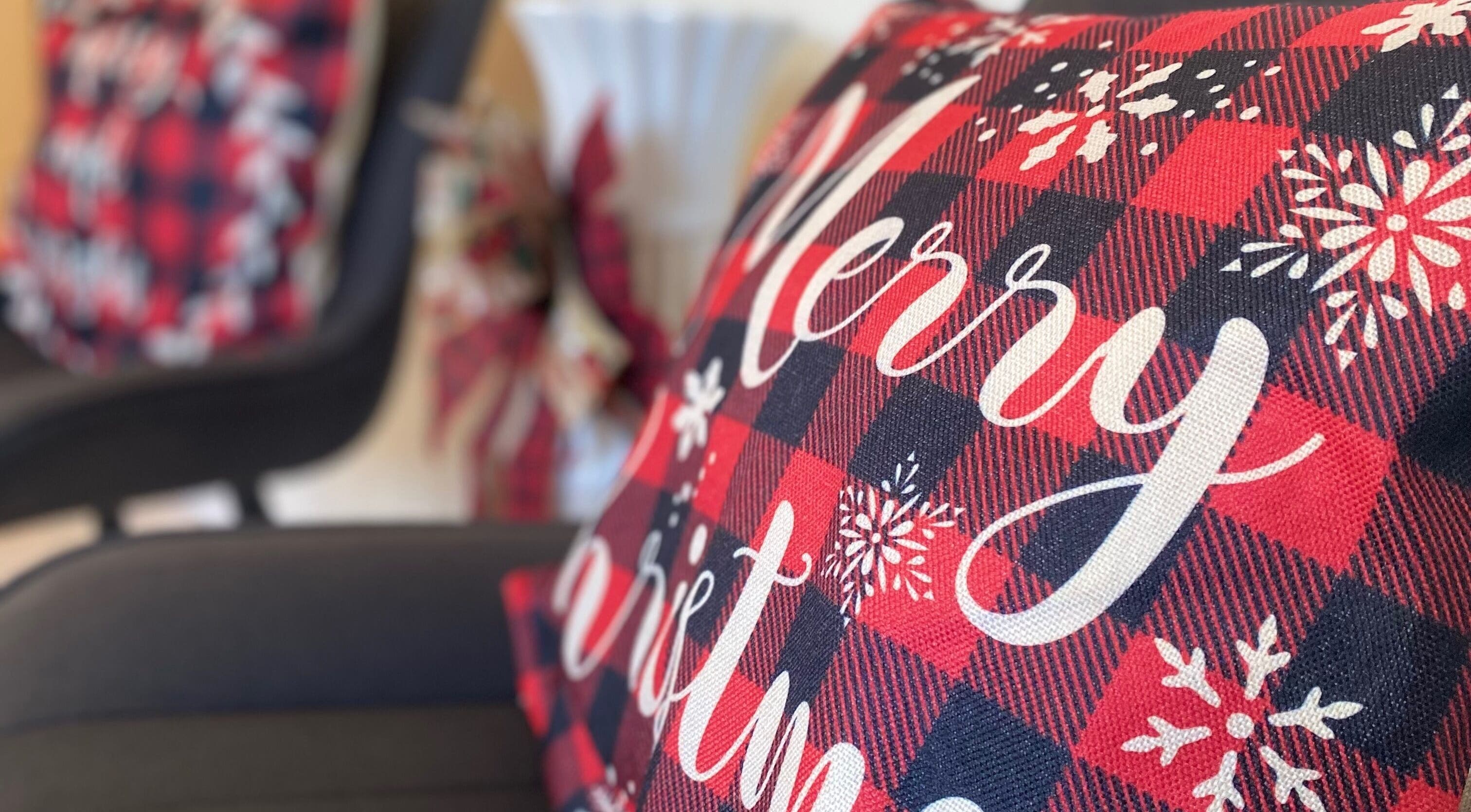 Festive plaid pillows add a cozy touch at Ana’s Nails Studio in Paramaribo, Paramaribo, SR.