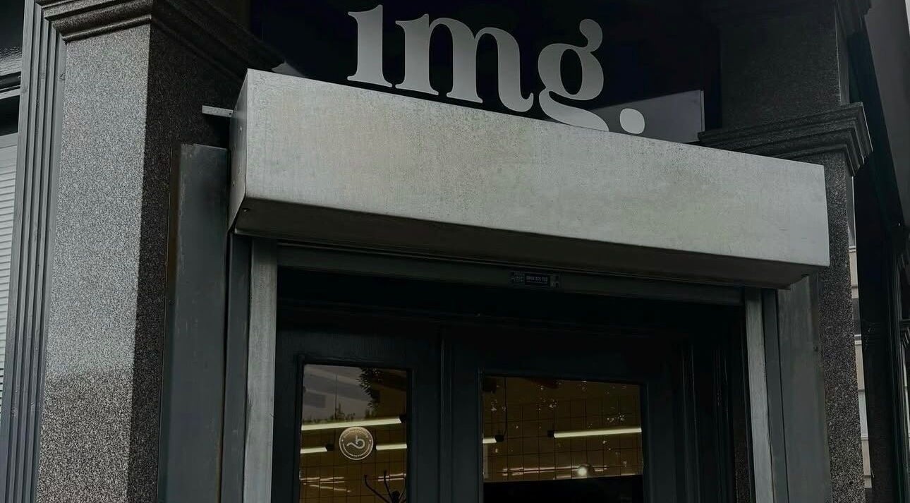 Entrance of Luxe Lash by DK in Newcastle upon Tyne, England, GB, featuring a stylish facade.