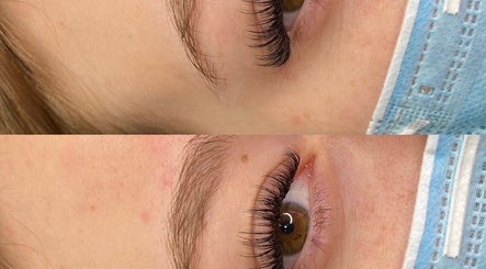 Eyelash extensions at Chloe Coates in Ilkeston, England, GB showcasing stunning lash transformation.