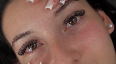 Extensões de pestanas em destaque por Maria Fernandes Lash Designer em Rio Tinto, Porto, PT.