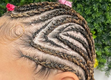 Kunstzinnig gevlochten haar bij Midonahair, Utrecht, Utrecht, NL voor een unieke look.