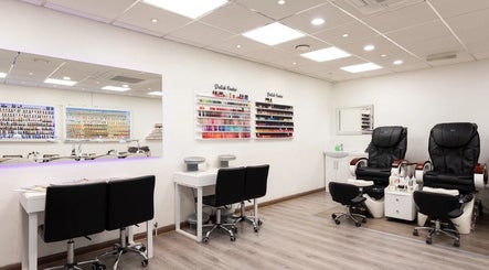 Angel nails & tanning salon图像2
