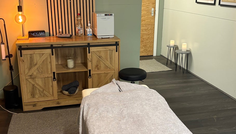 LMF Massage Therapy slika 1