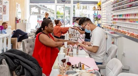 Paradise HM beauty salon image 3