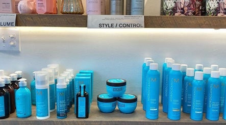 T2HairCollective image 3