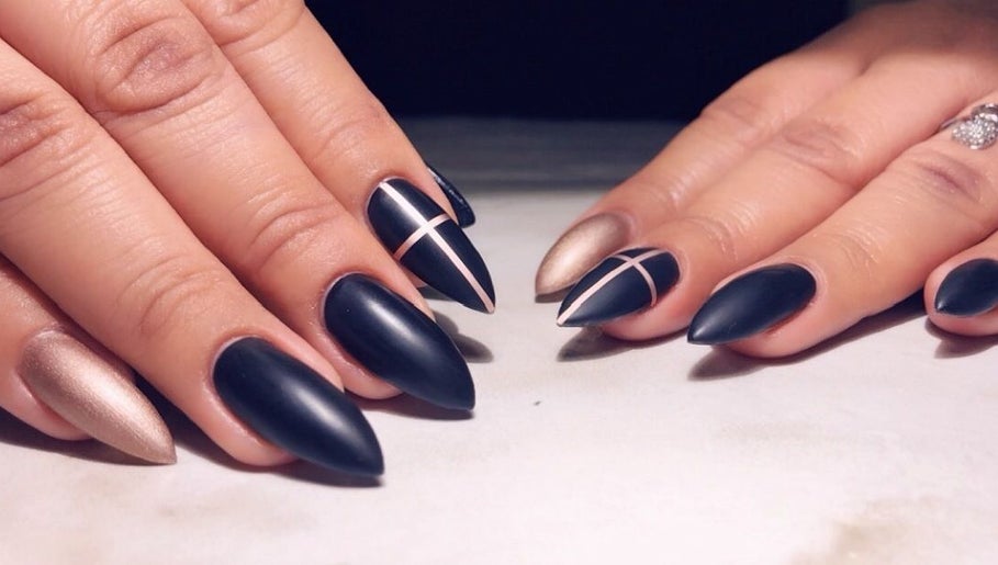 Nails by Kaleigh M Lee – kuva 1