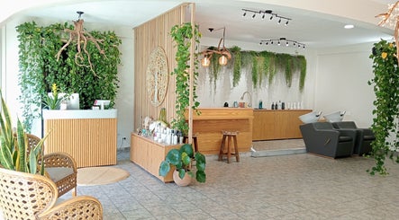 Seasons Salon & Spa, bilde 3