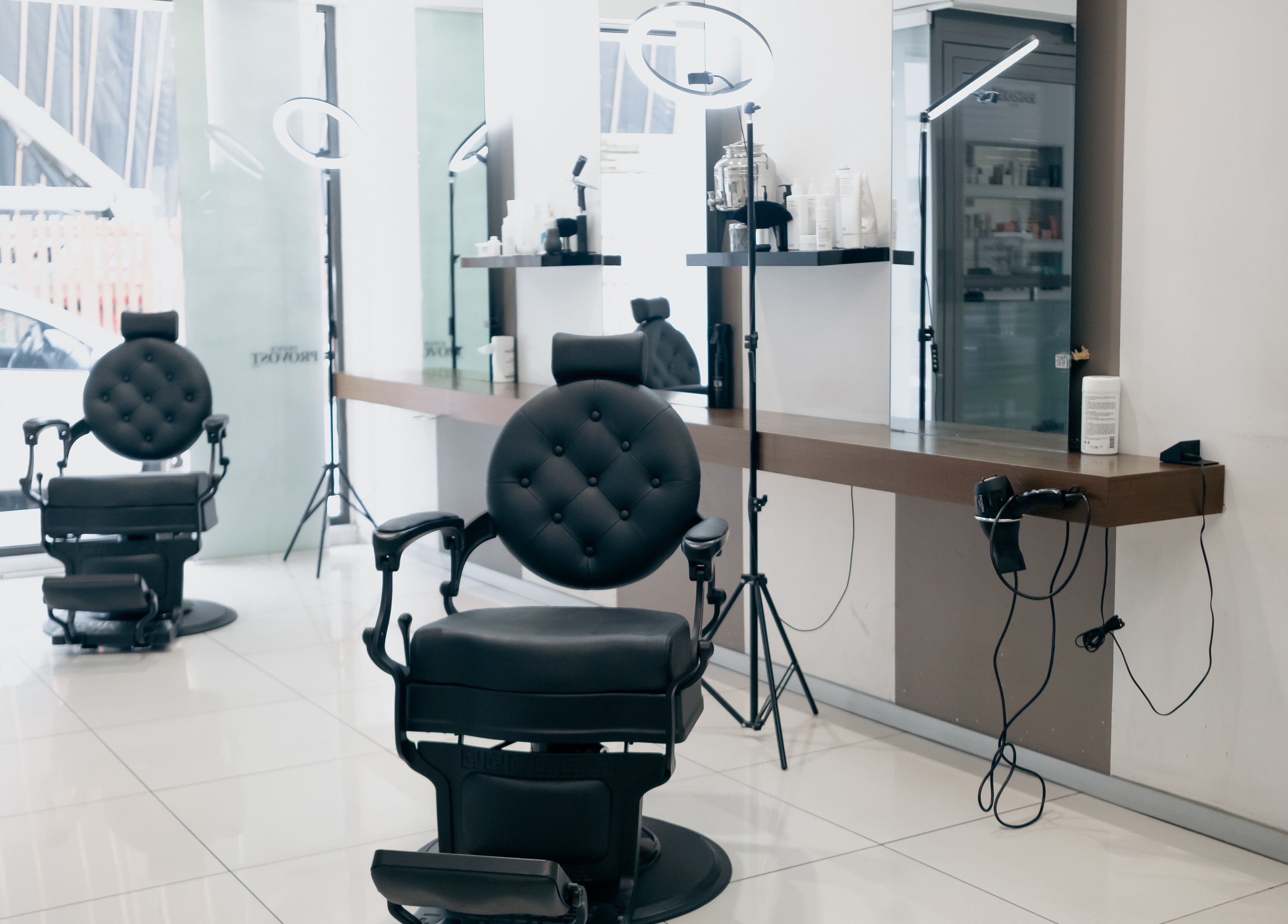 Intérieur moderne du salon Franck Provost Nouméa - Quartier Latin, Nouméa, South Province, NC.