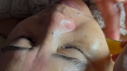 Haengbokskingan (Happy Skin Time)