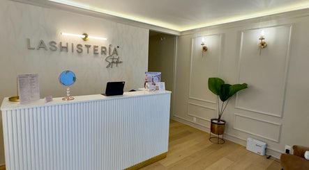 Lashistería Studio image 3