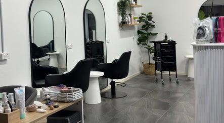 Luxe Chaos & Co. Nail Studio image 2