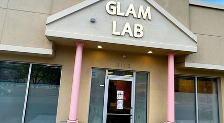 GLAM LAB PDX SUITES – obraz 2