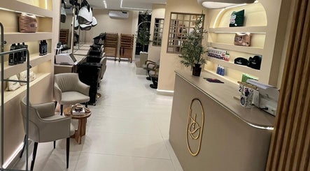 Hair District Beauty Salon & Spa