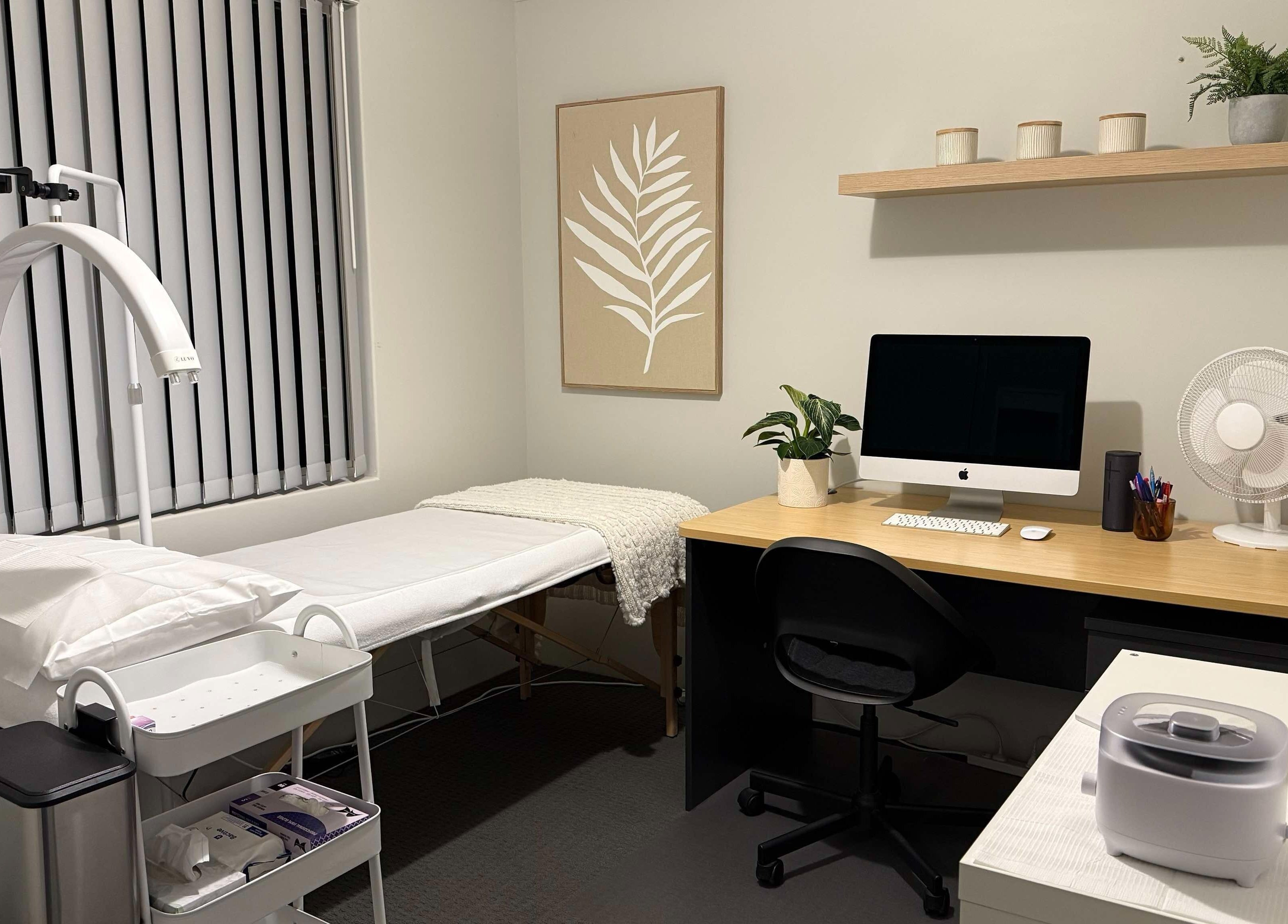 Relaxing treatment room at Glow Lash and Brow Studio, Greenfields, Western Australia, AU, featuring a modern setup.