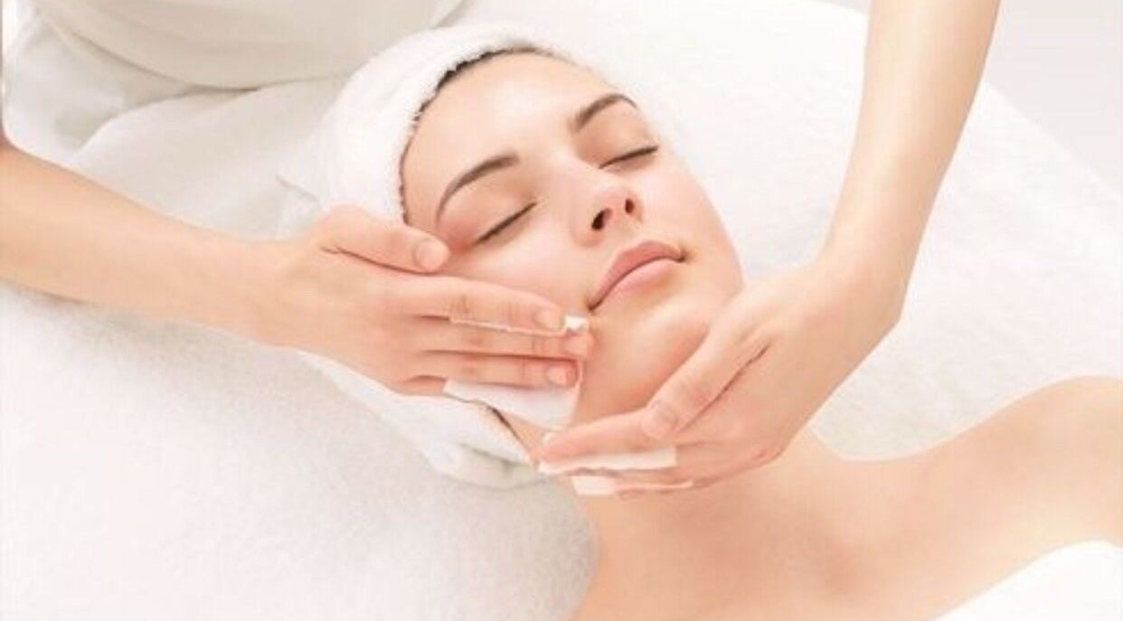 A relaxing facial treatment at De Lune Beauty Spa, Johor Bahru, Johor Darul Ta'zim, MY promotes skin health.