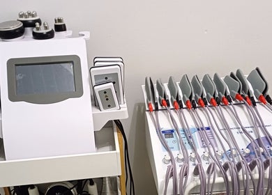 Advanced beauty equipment at Izelke's Sculpt and Glow Studio, Cape Town, Western Cape, ZA.