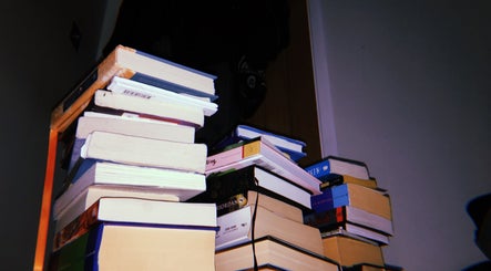 Eeshaesthetics- MON, THUR, FRI image 2