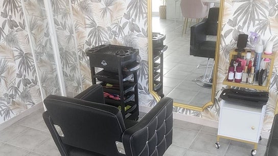 Hair Lounge Cabeleireiro e Estética