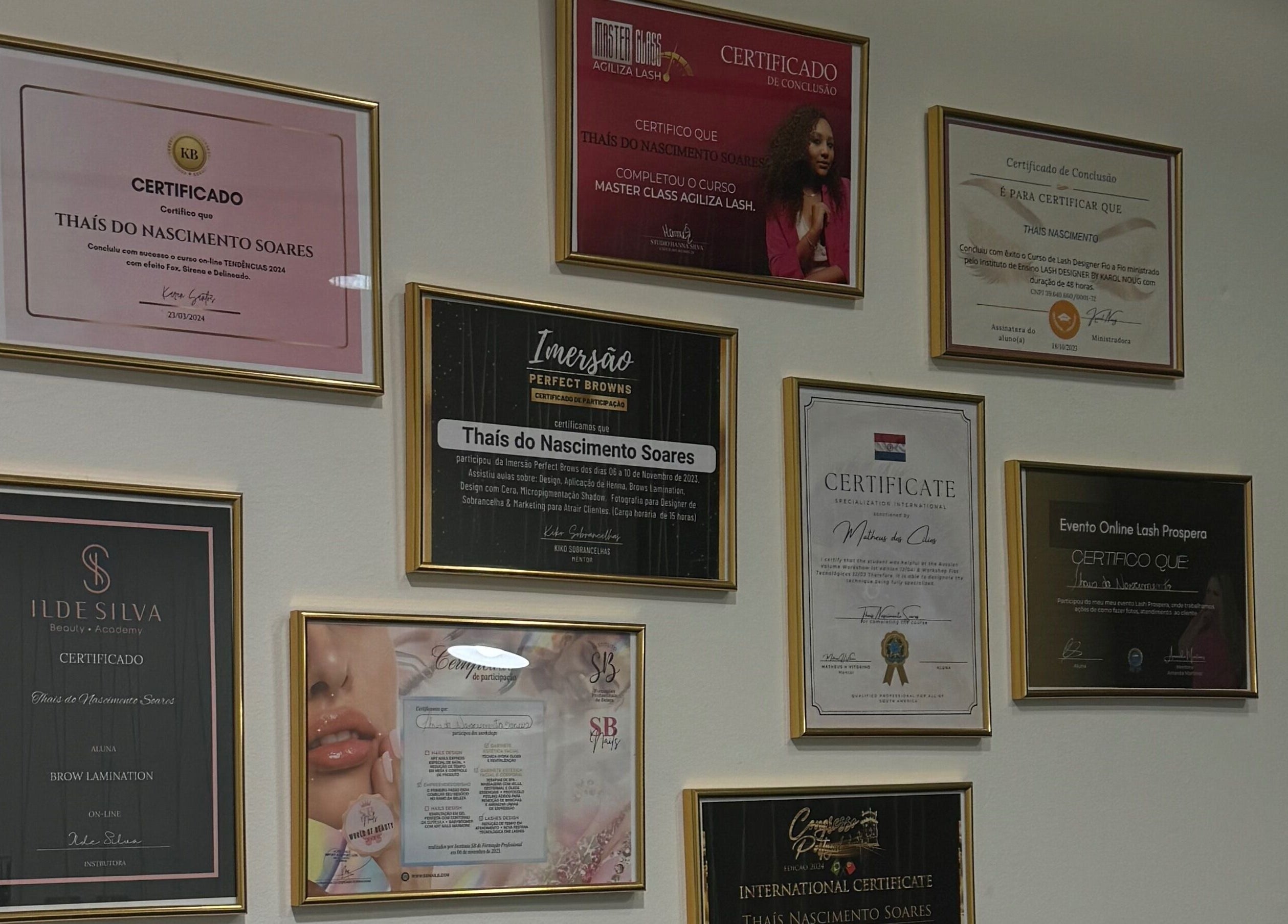 Certificados de beleza e bem-estar no Studio For Divas em Almada, Setúbal, PT.