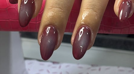 Immagine 3, Brat Nails
