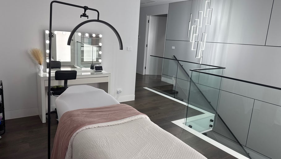Beeuti Haus- Home Salon image 1