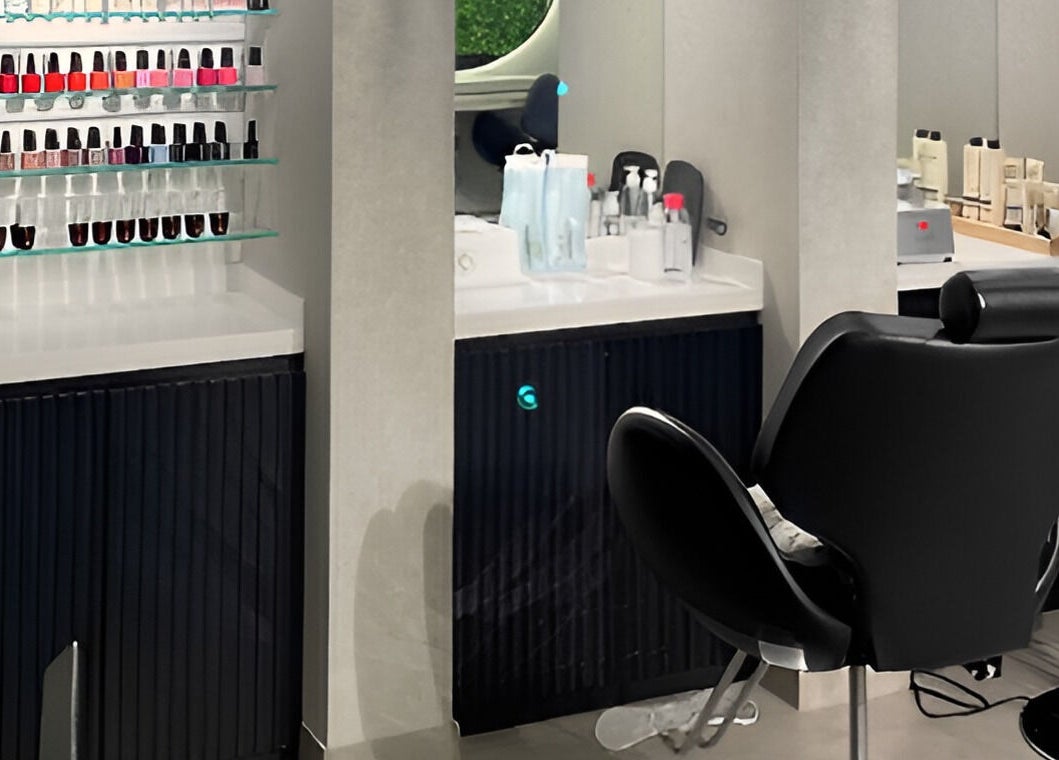 تشكيلة مميزة من طلاء الأظافر في Beauty Project Salon، أبوظبي، أبوظبي، AE.